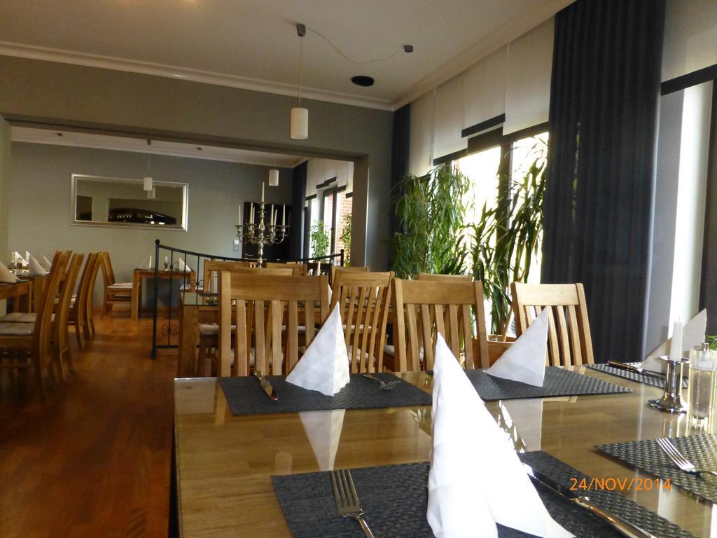 Hotel Ruestersieler Hof Wilhelmshaven Exteriör bild